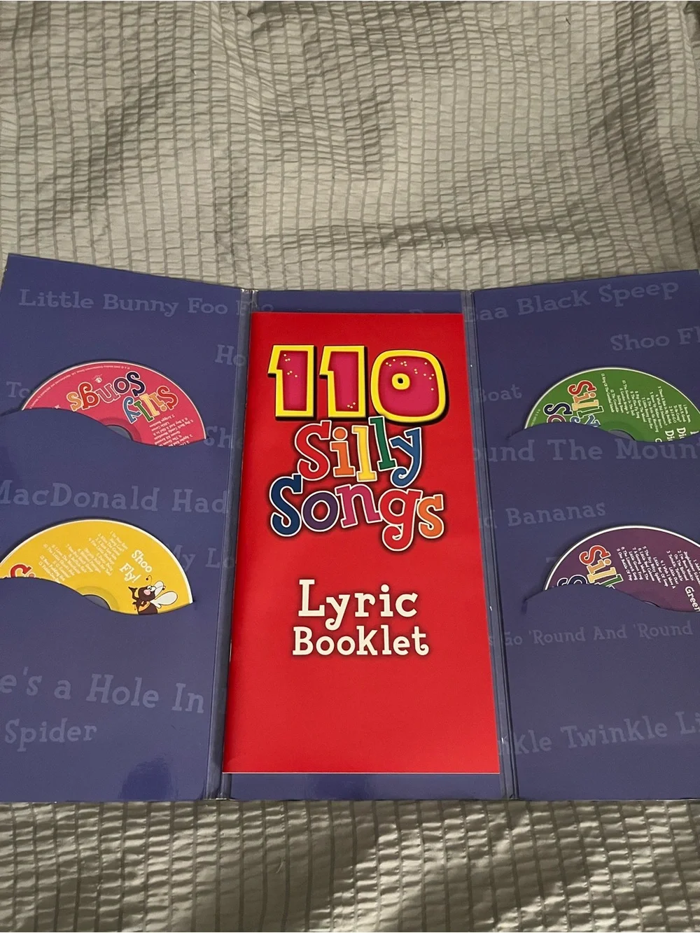 Vintage 2003 110 Silly Songs Kids CD Set Lyric Booklet